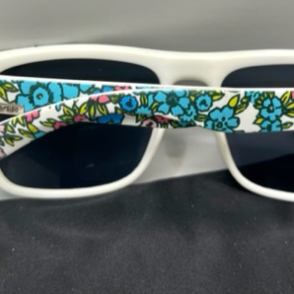 TWO PAIRS!!   New Quiksilver Sunglass Set - Picture 6 of 10